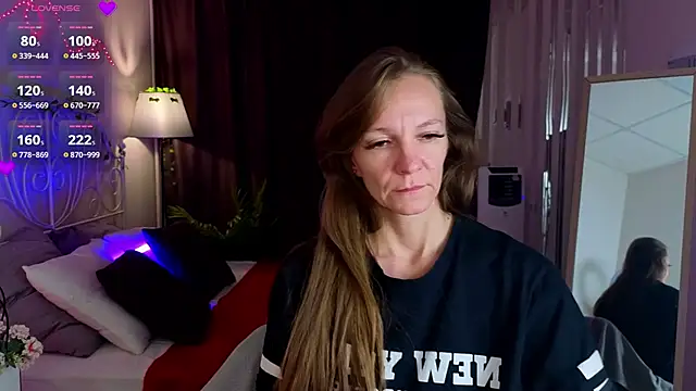 Jesica mooon online show from February 2026 01:21:01 AM