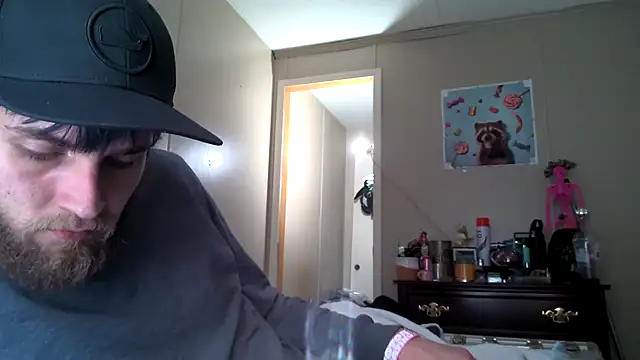 Snapshot of high3ndlowlife chatting on September 2025 08:42:01 PM high3ndlowlife online show from September 2025 08:42:01 PM