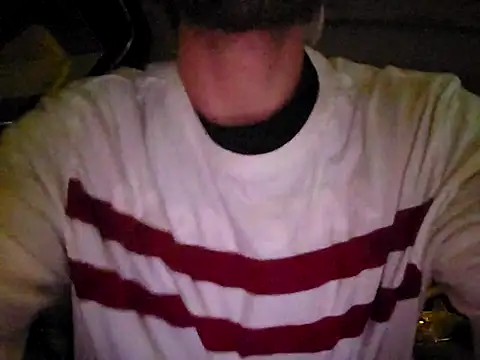 Snapshot of high3ndlowlife chatting on October 2025 06:03:01 AM high3ndlowlife online show from October 2025 06:03:01 AM