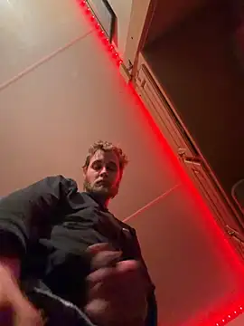 Snapshot of high3ndlowlife chatting on November 2025 10:36:01 PM high3ndlowlife online show from November 2025 10:36:01 PM