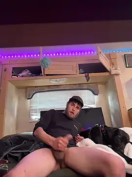 Snapshot of high3ndlowlife chatting on December 2025 07:31:01 PM high3ndlowlife online show from December 2025 07:31:01 PM