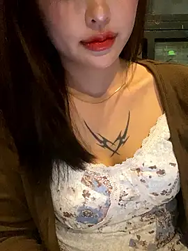   BabyShowPublic   online show from November 2025 01:33:02 PM