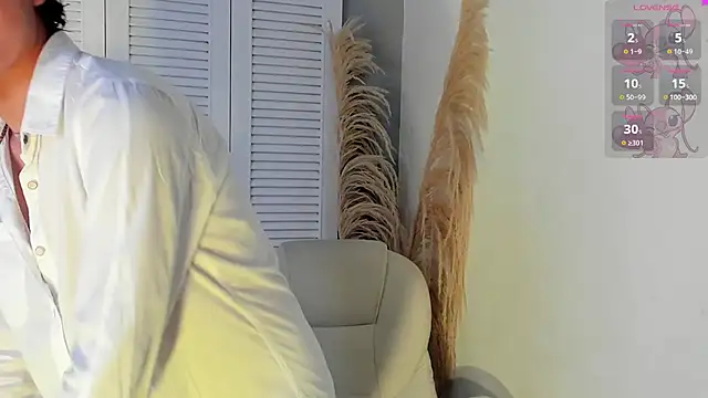 miilo wolf online show from October 2025 12:36:02 PM