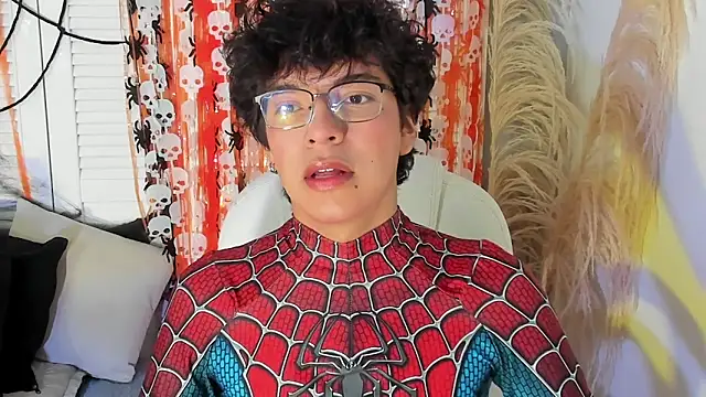 miilo wolf online show from October 2025 11:29:02 AM