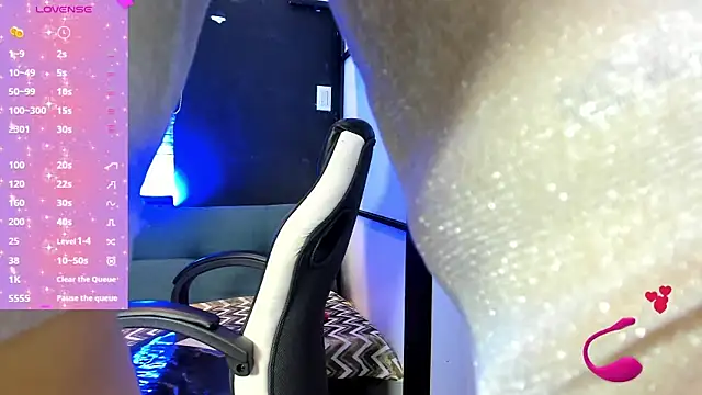 SamaraAnders  online show from November 2025 04:46:01 AM