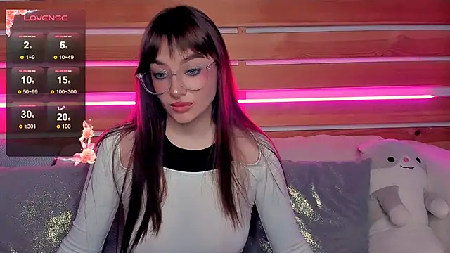 Emily Tylerr online show from October 2025 07:59:02 AM