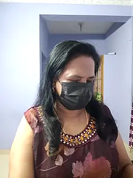 mallu-lover online show from September 2025 01:11:01 AM