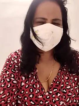 Snapshot of mallu-lover chatting on December 2025 05:09:01 PM mallu-lover online show from December 2025 05:09:01 PM