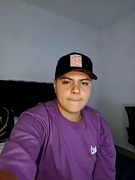 Snapshot of NoahLux chatting on September 2025 07:14:02 PM NoahLux online show from September 2025 07:14:02 PM