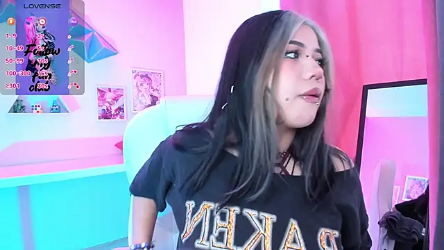 Snapshot of pinkk_deemon chatting on October 2025 02:14:02 PM pinkk deemon online show from October 2025 02:14:02 PM