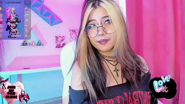 pinkk deemon online show from November 2025 02:27:02 PM