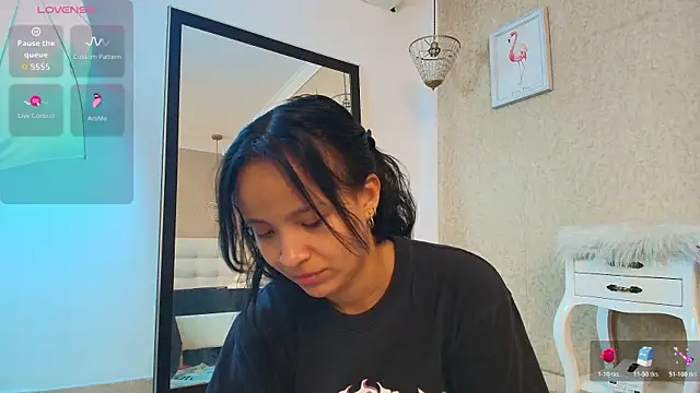 Miladiosa online show from December 2025 12:25:02 PM