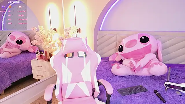 Snapshot of amy_miller1 chatting on March 2026 08:13:02 PM amy miller1 online show from March 2026 08:13:02 PM