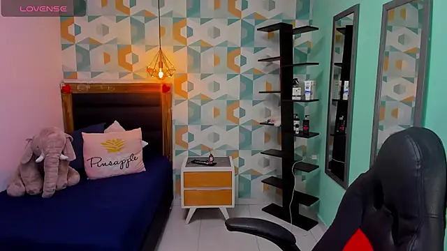 ROSIE MOSS online show from October 2025 07:16:02 PM