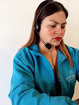 LUCIANA  99 online show from September 2025 02:42:02 PM