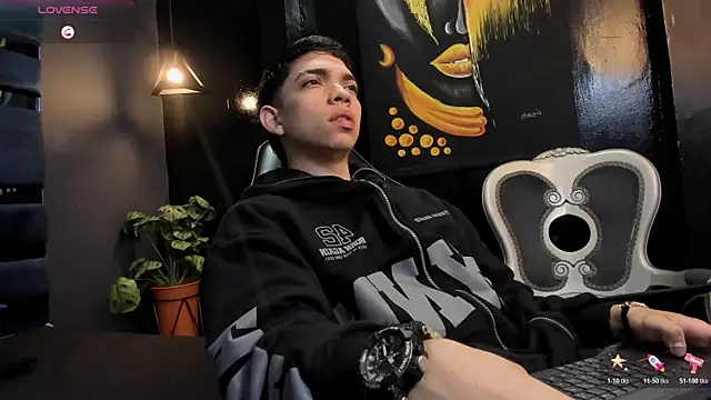 Snapshot of Eryonbradley chatting on October 2025 11:25:01 AM Eryonbradley online show from October 2025 11:25:01 AM