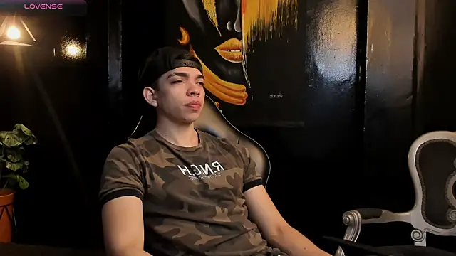 Snapshot of Eryonbradley chatting on November 2025 11:23:02 AM Eryonbradley online show from November 2025 11:23:02 AM