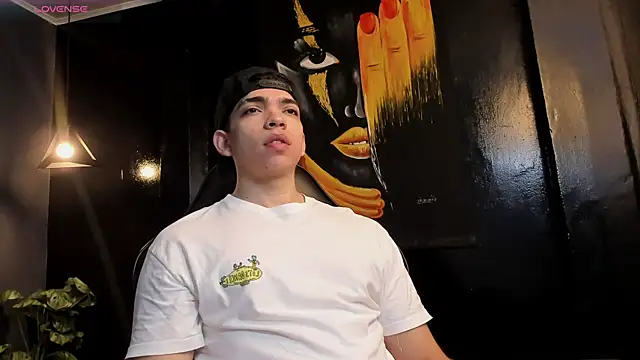 Snapshot of Eryonbradley chatting on November 2025 11:22:02 AM Eryonbradley online show from November 2025 11:22:02 AM