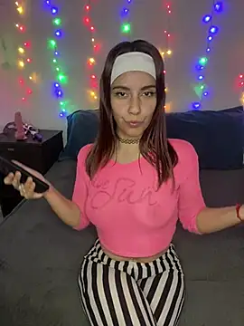 Jesicamartinezok online show from July 2026 08:07:01 PM