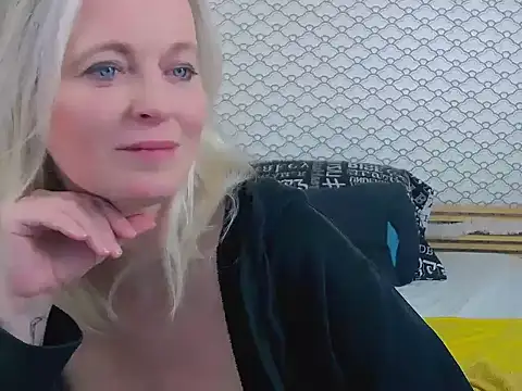 Snapshot of Anais_Janson chatting on March 2026 10:17:03 PM Anais Janson online show from March 2026 10:17:03 PM