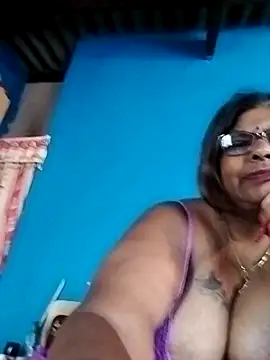 Snapshot of mileesha chatting on October 2025 07:43:02 AM mileesha online show from October 2025 07:43:02 AM