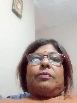 mileesha online show from November 2025 06:43:01 PM