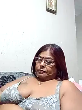 mileesha online show from April 2026 07:11:01 PM