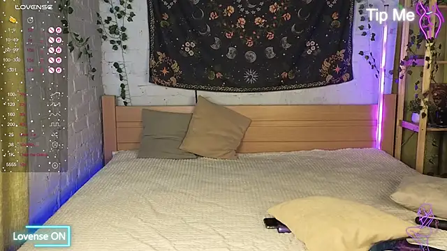 Bekky Hammon online show from October 2025 05:19:02 AM