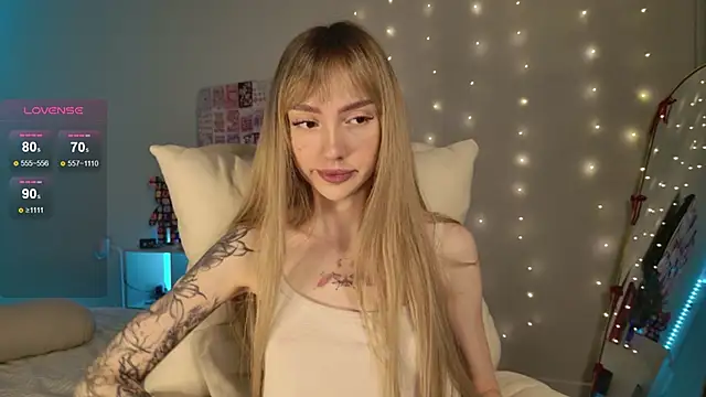 Lunainnk online show from January 2026 01:31:02 AM