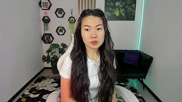 LunaPurrr online show from November 2025 01:04:02 AM