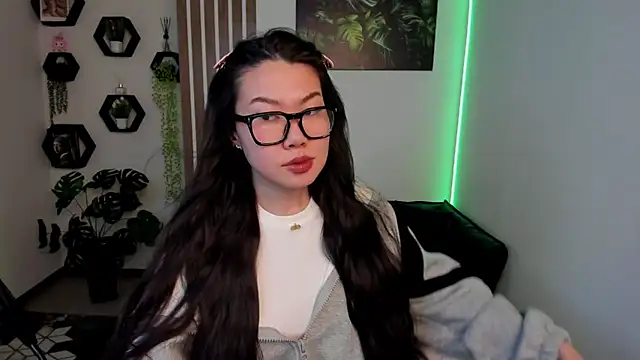 LunaPurrr online show from February 2026 03:15:01 AM