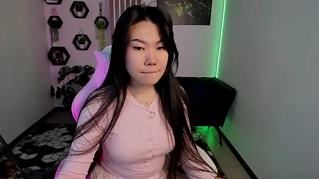 LunaPurrr online show from February 2026 12:03:01 AM