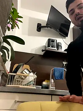 imooLoov online show from November 2025 04:28:01 PM