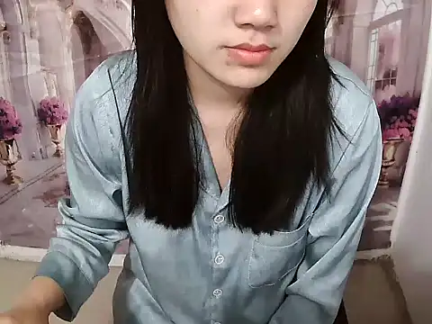 Snapshot of Linda-24 chatting on February 2026 12:27:02 AM Linda-24 online show from February 2026 12:27:02 AM