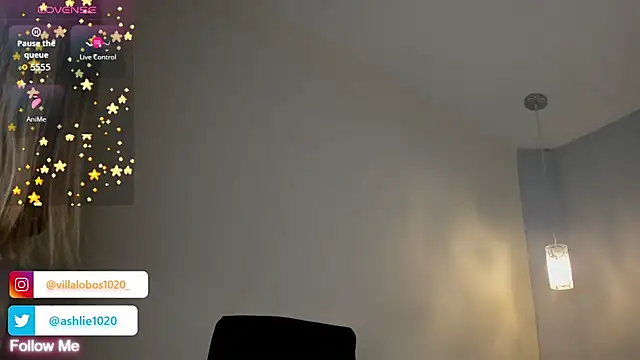 Snapshot of MiaVillalobos chatting on October 2025 12:07:02 PM MiaVillalobos online show from October 2025 12:07:02 PM