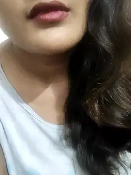 Snapshot of Cute_pinkii chatting on November 2025 07:54:01 PM Cute pinkii online show from November 2025 07:54:01 PM