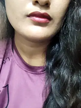 Snapshot of Cute_pinkii chatting on November 2025 07:46:02 PM Cute pinkii online show from November 2025 07:46:02 PM