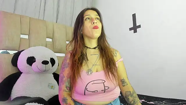 JulianaCarter online show from November 2025 07:47:01 PM