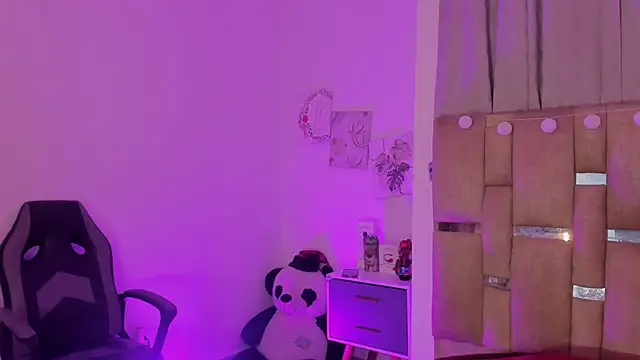 JulianaCarter online show from December 2025 08:36:02 PM