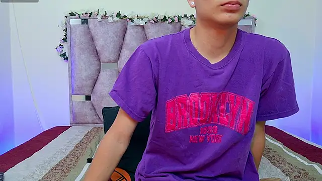 lana and liam  online show from October 2025 10:26:01 AM