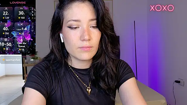 Eliih 01 online show from October 2025 06:08:01 PM