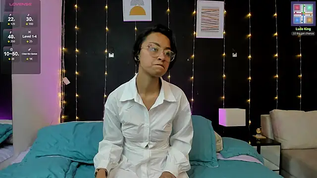 Snapshot of bravepetunia chatting on September 2025 12:16:02 PM bravepetunia online show from September 2025 12:16:02 PM