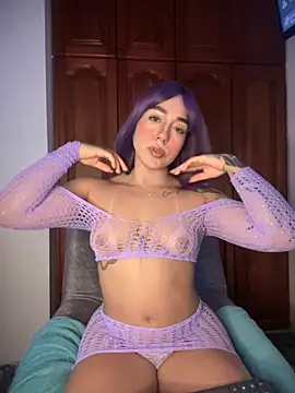 Snapshot of KaditaNavarro chatting on November 2025 05:59:01 PM KaditaNavarro online show from November 2025 05:59:01 PM