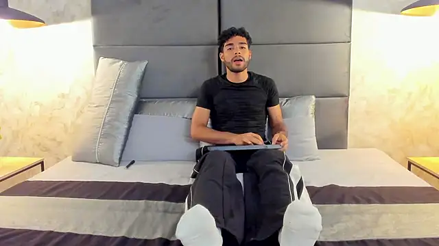 RaphaelDufort online show from September 2025 11:53:02 PM