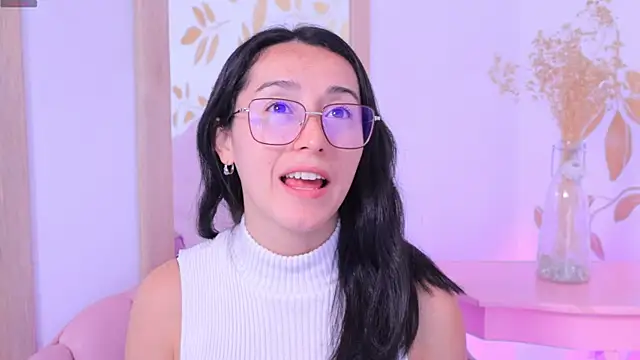 Snapshot of Ginevra_esposito chatting on September 2025 12:42:02 PM Ginevra esposito online show from September 2025 12:42:02 PM