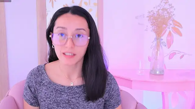 Snapshot of Ginevra_esposito chatting on September 2025 01:04:01 PM Ginevra esposito online show from September 2025 01:04:01 PM