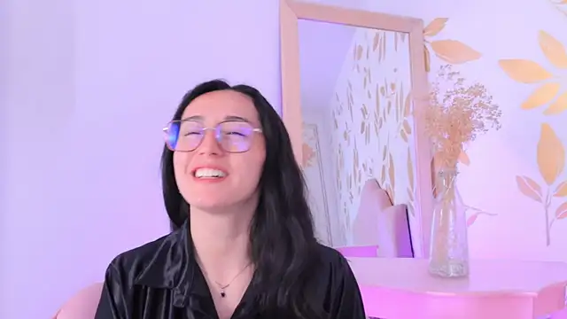 Ginevra esposito online show from November 2025 12:48:02 PM