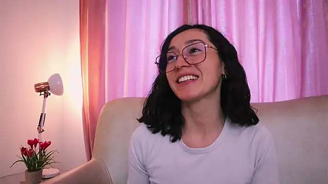Ginevra esposito online show from June 2026 01:31:01 PM