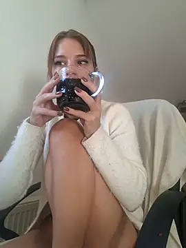 D4ddyslut online show from November 2025 07:42:01 AM