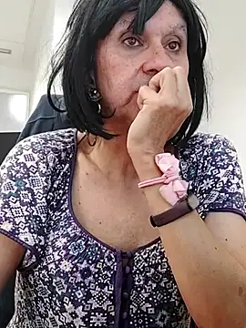 Emily de Carla online show from July 2026 02:10:01 PM
